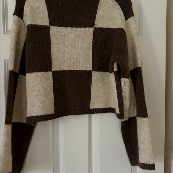 Brown and Cream Checkered Women's Sweater - Picture 2 of 2